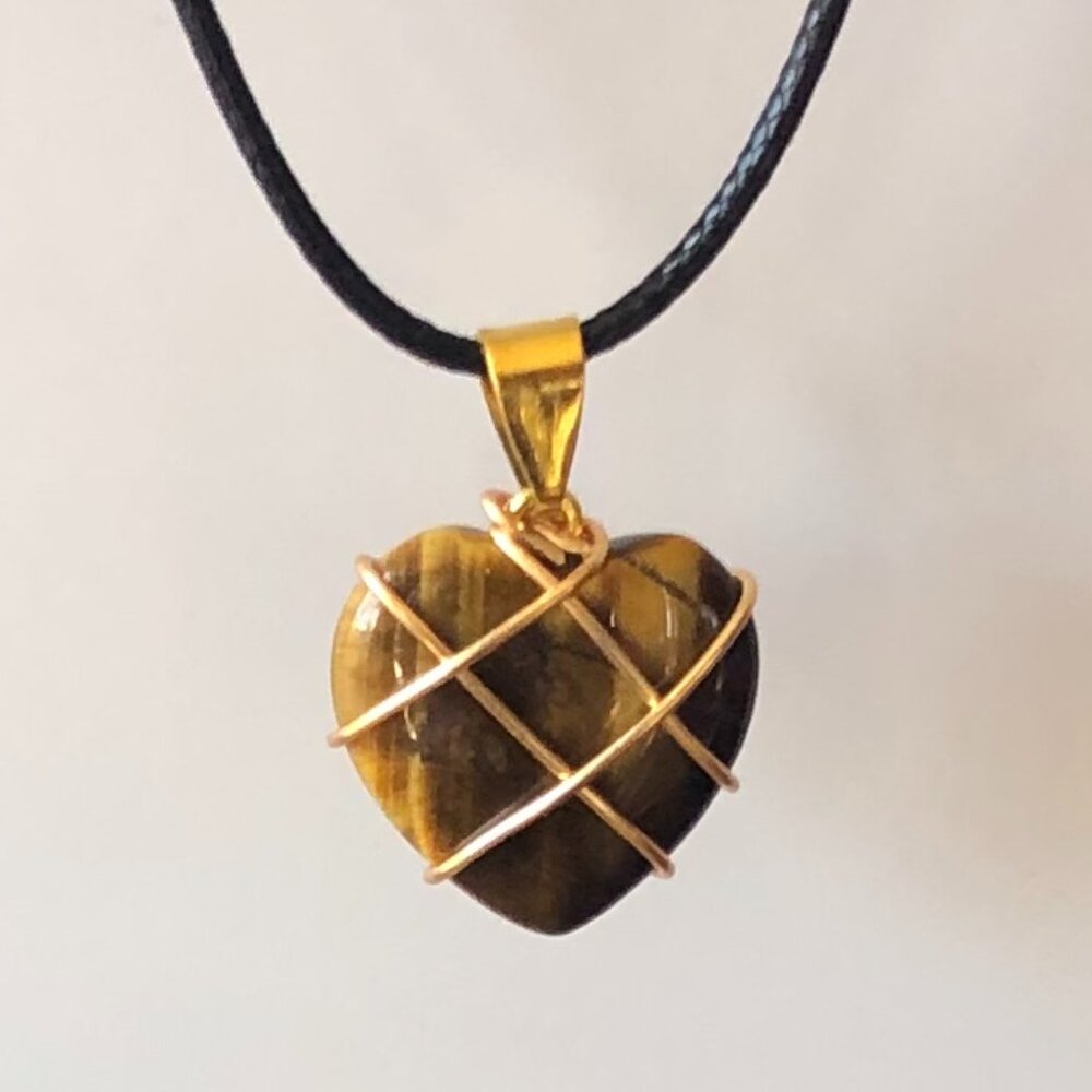 Tiger Eye Heart Natural Gemstone Gold Wire Winded Pendant Necklace - Picture 2 of 4